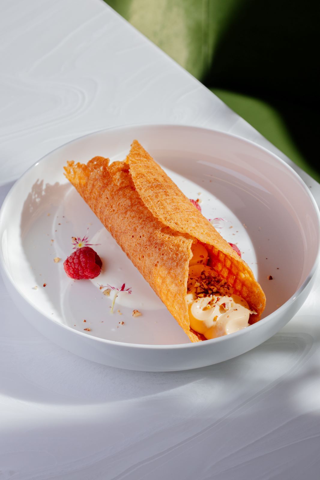 Вафельная трубочка с варёной сгущенкой